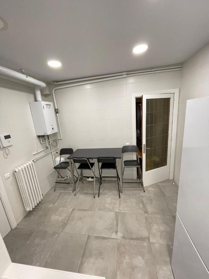 Nuevo Balmes Habitaciones Barcelona Exterior photo